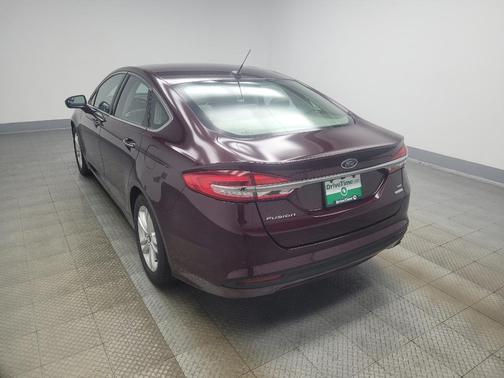 Red 2018 Ford Fusion SE