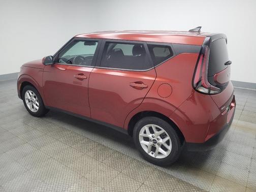 Mars Orange 2023 Kia Soul LX