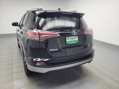 2017 Toyota RAV4 SE