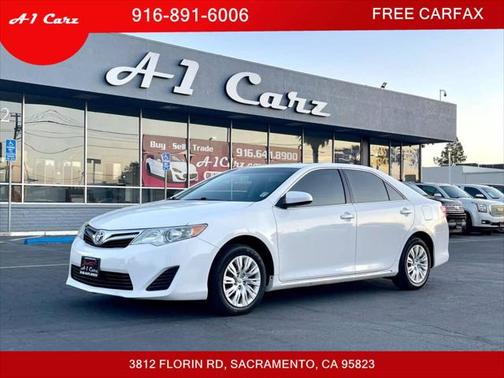 2014 Toyota Camry Hybrid LE