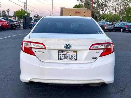 2014 Toyota Camry Hybrid LE