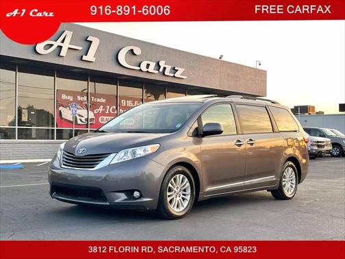 2015 Toyota Sienna XLE