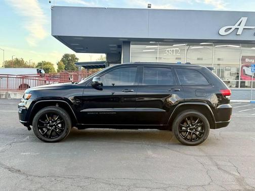 2020 Jeep Grand Cherokee Altitude