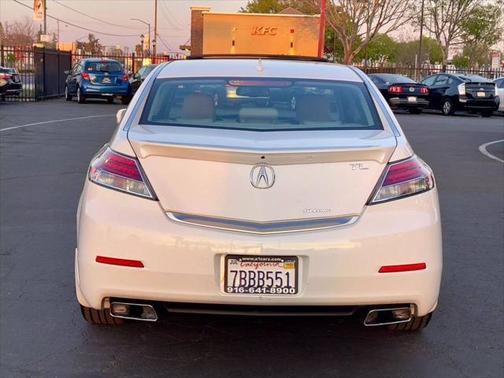 2013 Acura TL Technology