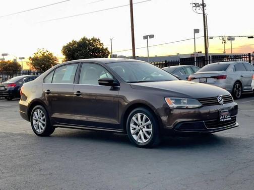 2014 Volkswagen Jetta Auto SE w/Connectivity