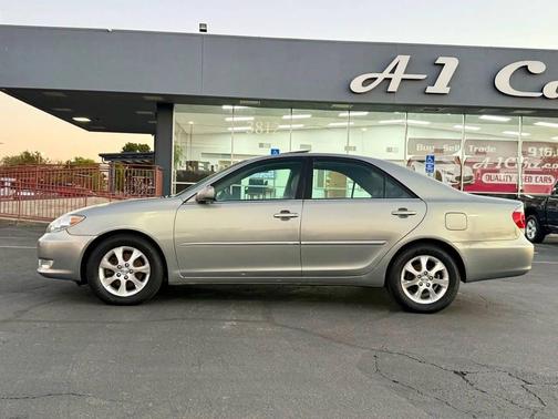 2005 Toyota Camry XLE V6
