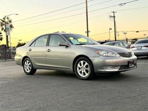 2005 Toyota Camry XLE V6