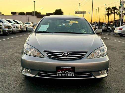 2005 Toyota Camry XLE V6