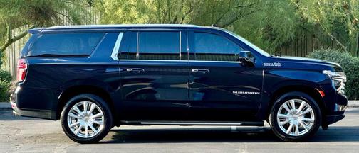 2021 Chevrolet Suburban 4WD High Country