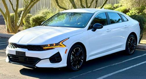 Glacial White Pearl 2023 Kia K5 GT-Line