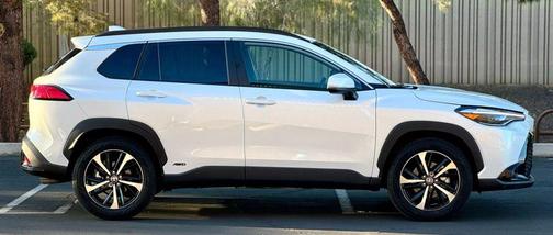 2024 Toyota Corolla Hybrid SE