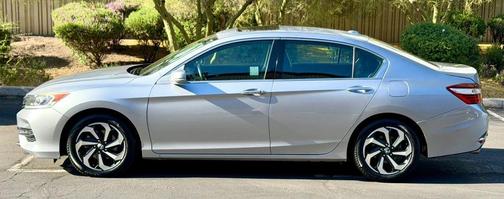 Lunar Silver Metallic 2017 Honda Accord EX-L w/Navigation & Honda Sensing