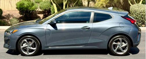 2021 Hyundai Veloster 2