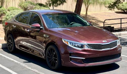 Sangria 2018 Kia Optima LX