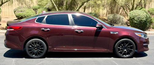 Sangria 2018 Kia Optima LX