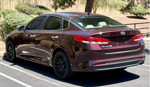Sangria 2018 Kia Optima LX