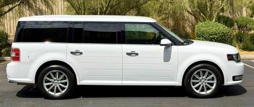 White 2019 Ford Flex Limited