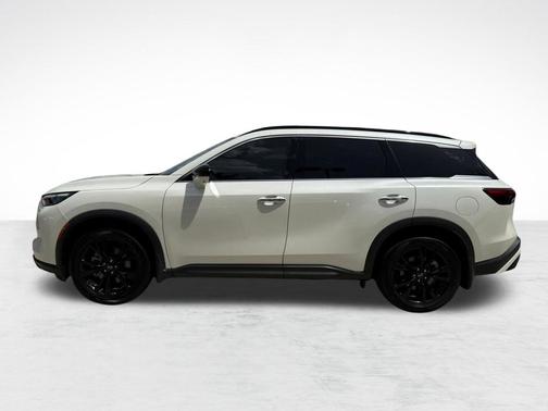 Majestic White 2025 INFINITI QX60 Luxe