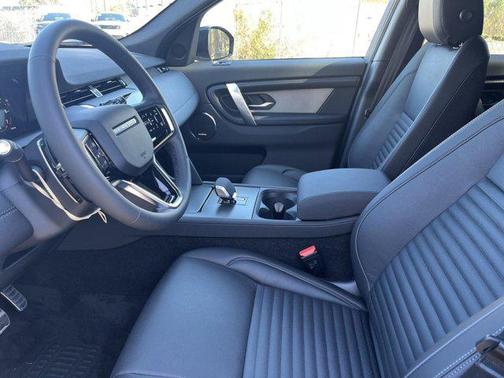 Eiger Grey Metallic 2025 Land Rover Discovery Sport Dynamic SE