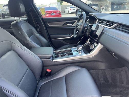 2022 Jaguar XF SE P250 RWD Automatic