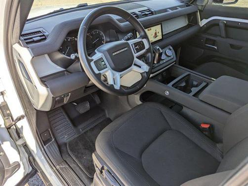 2023 Land Rover Defender 110 Standard