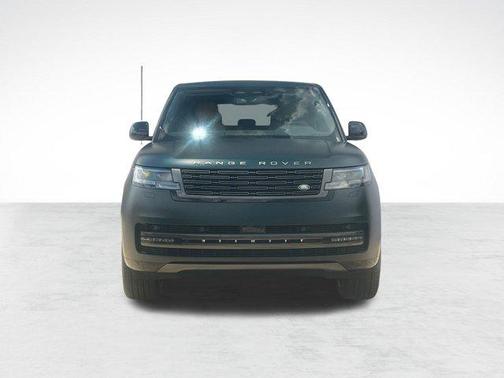 2025 Land Rover Range Rover P400 SE