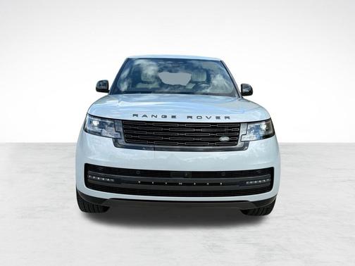 Ethereal Frost Silver SV Bespoke Ultra Met Gloss 2026 Land Rover Range Rover P400 SE 7 Seat