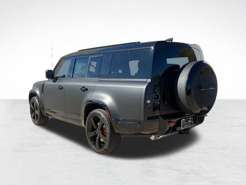 2026 Land Rover Defender P400 X