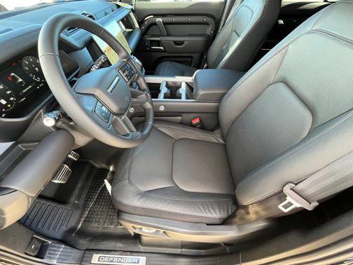 2026 Land Rover Defender P400 X