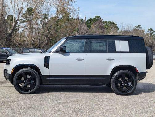 2026 Land Rover Defender P400 X-Dynamic SE