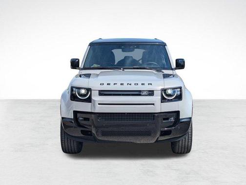 2026 Land Rover Defender P400 X-Dynamic SE