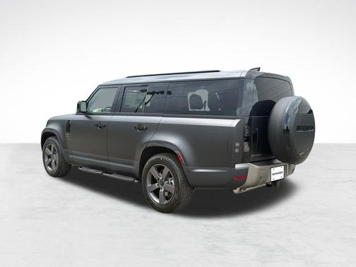 Santorini Black Metallic 2026 Land Rover Defender P300 S