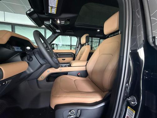 Santorini Black Metallic 2026 Land Rover Defender P300 S