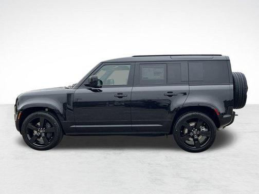 2025 Land Rover Defender 110 P400 X-Dynamic SE