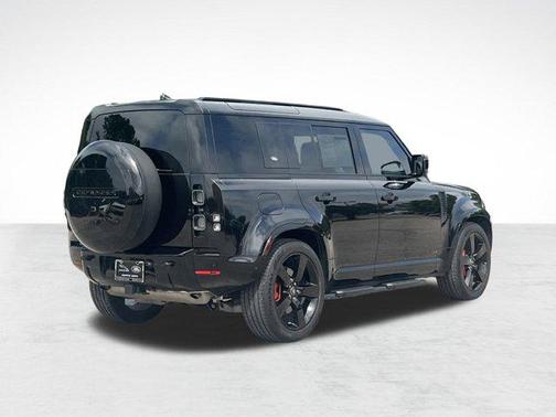 2024 Land Rover Defender 110 P400 X