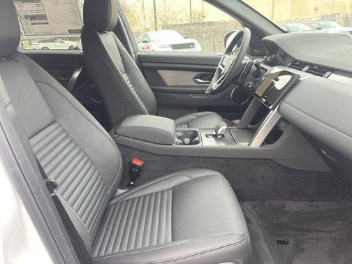 2025 Land Rover Discovery Sport Dynamic SE