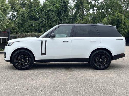 2025 Land Rover Range Rover P530 SE