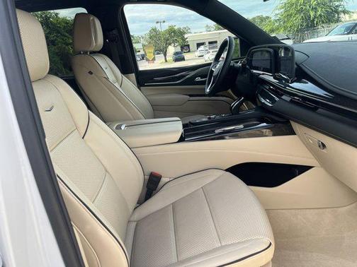 2024 Cadillac Escalade Premium Luxury