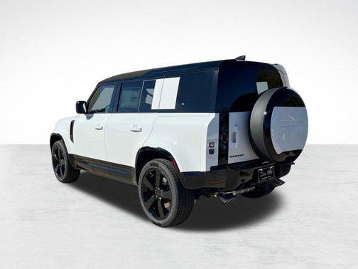 2026 Land Rover Defender 110 V8