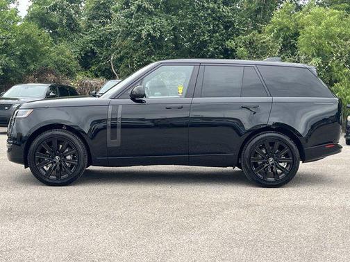 2025 Land Rover Range Rover P400 SE