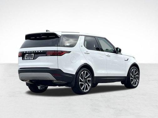 2025 Land Rover Discovery P300 S