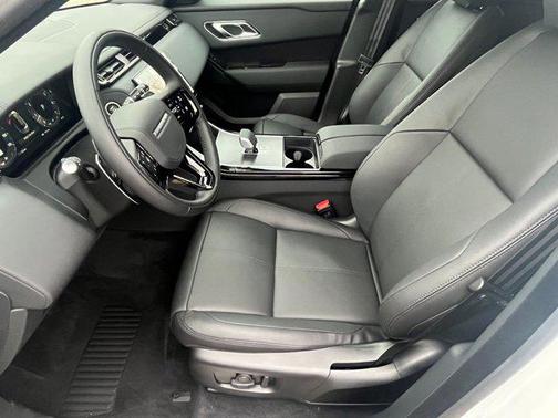 2026 Land Rover Range Rover Velar P400 Dynamic SE