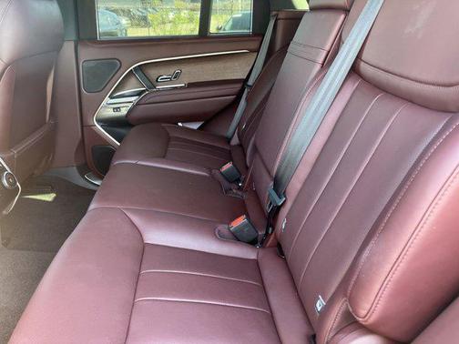2024 Land Rover Range Rover P530 SE