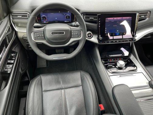 2022 Jeep Wagoneer Series III Carbide 4x4