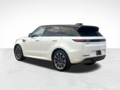 2025 Land Rover Range Rover Sport SE