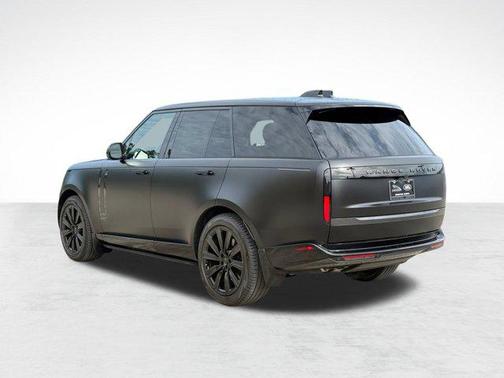 Obsidian Black SV Bespoke Ultra Metallic Satin 2026 Land Rover Range Rover P530 SE