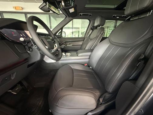 Varesine Blue Metallic 2026 Land Rover Range Rover P530 SE 7 Seat