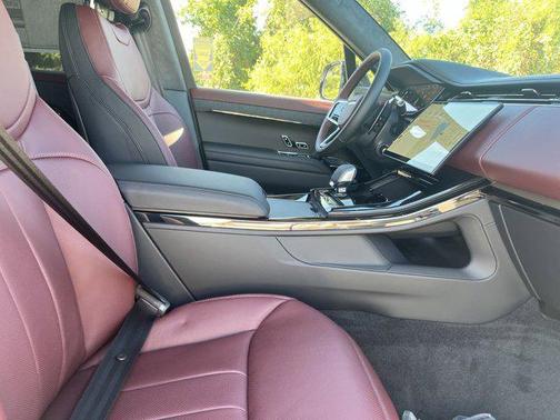 2025 Land Rover Range Rover Sport Autobiography