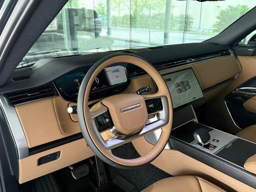 Belgravia Green Metallic 2026 Land Rover Range Rover P400 SE 7 Seat