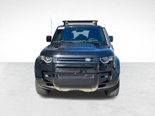 2022 Land Rover Defender 110 X-Dynamic SE